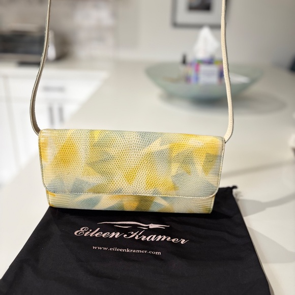 Clutch purses - Picture 4 of 5